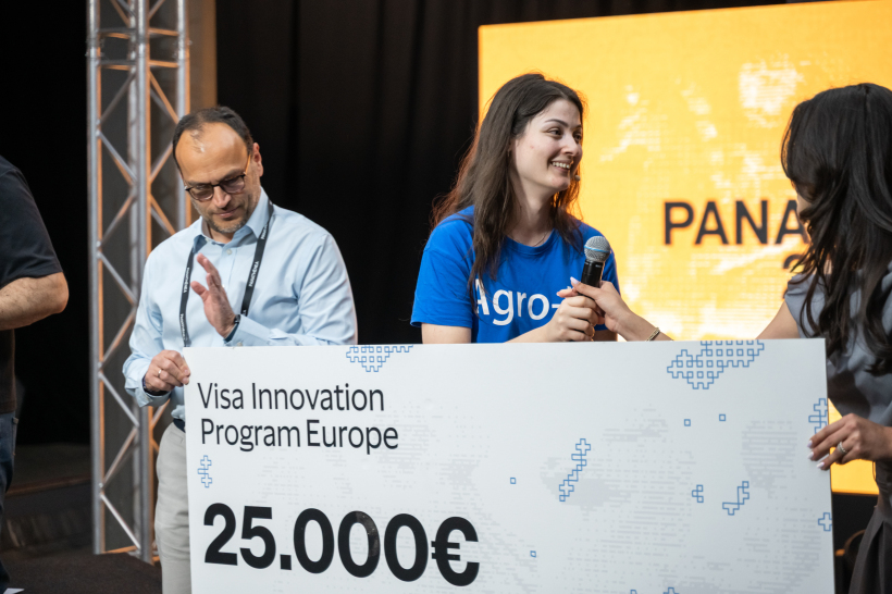 omega_d2-558